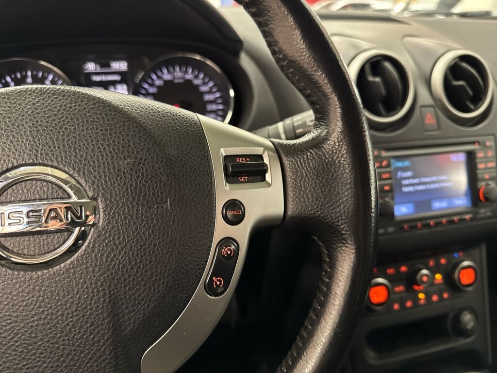 Nissan Qashqai 2011 Musta