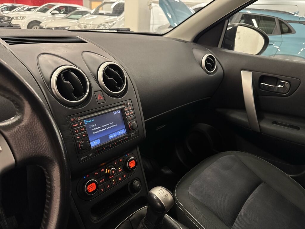 Nissan Qashqai 2011 Musta