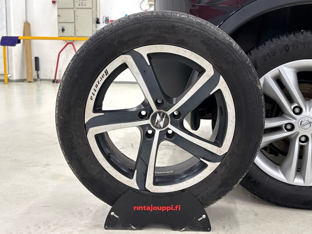 Nissan Qashqai 2011 Musta