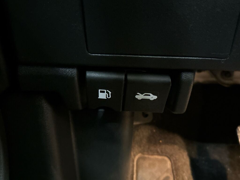 Nissan Qashqai 2011 Musta