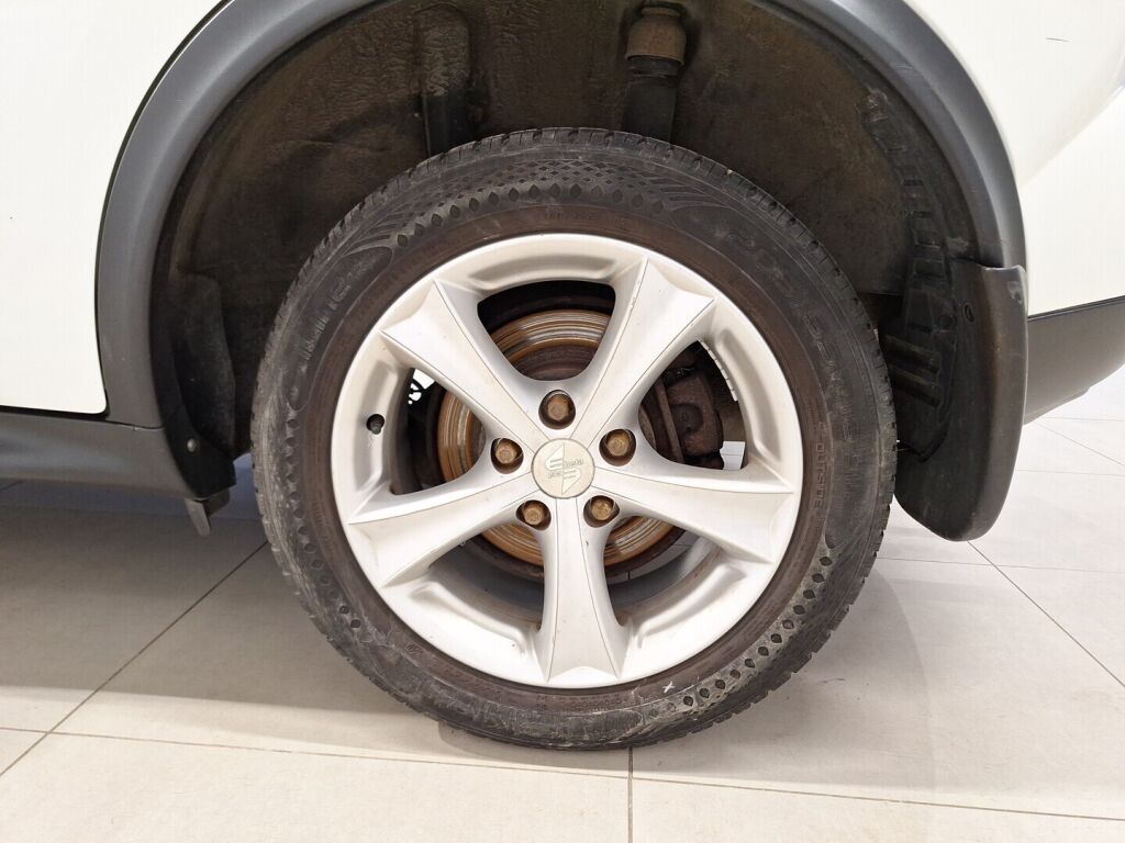 Nissan Juke 2011 Valkoinen