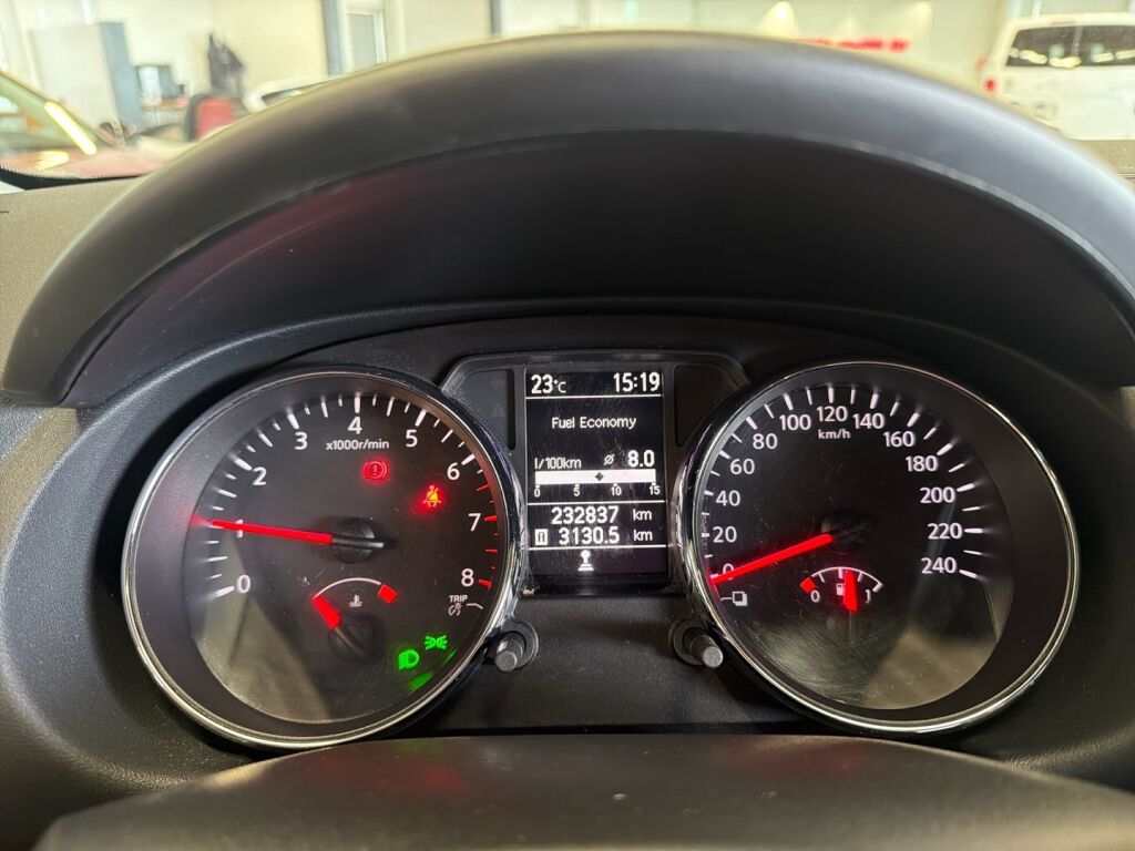 Nissan Qashqai 2011 Valkoinen