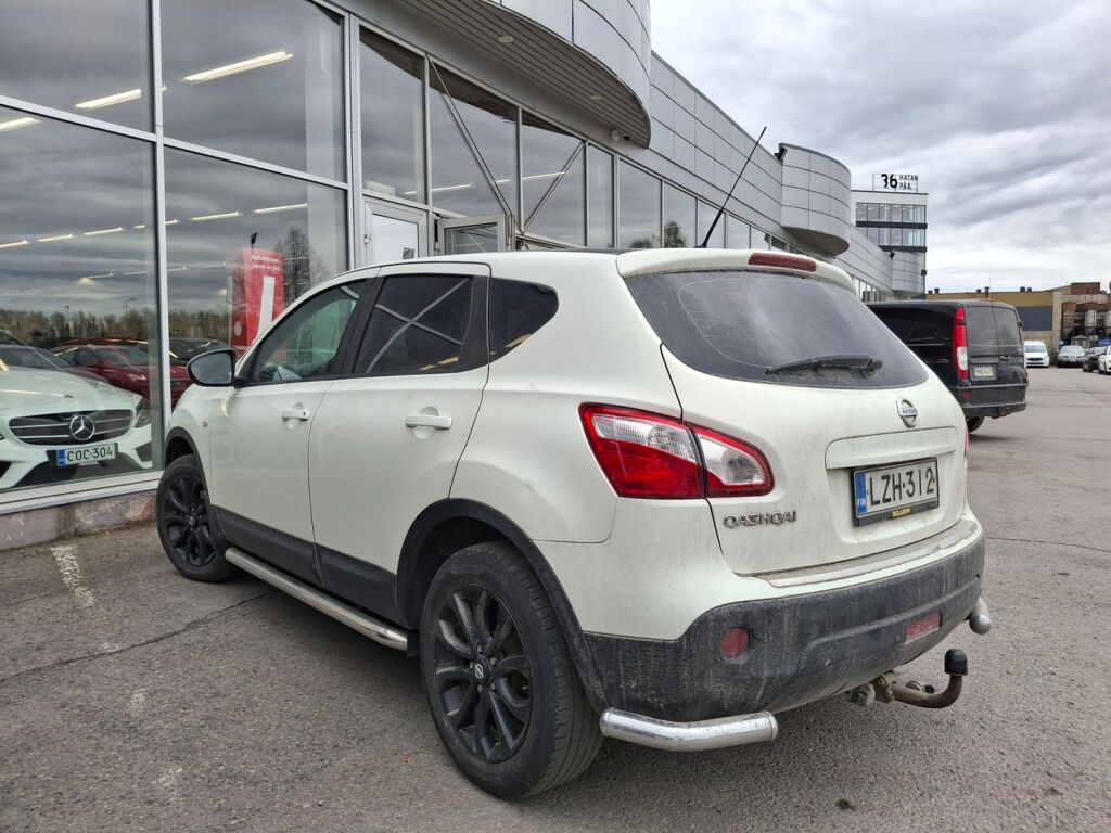 Nissan Qashqai 2011 Valkoinen