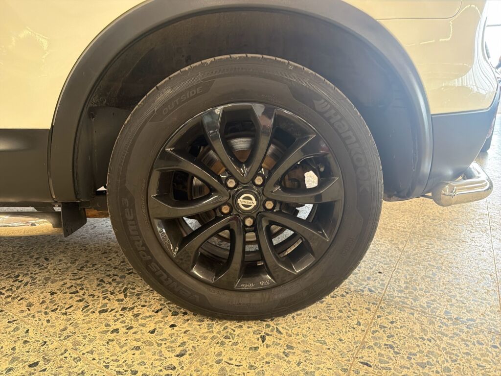 Nissan Qashqai 2011 Valkoinen