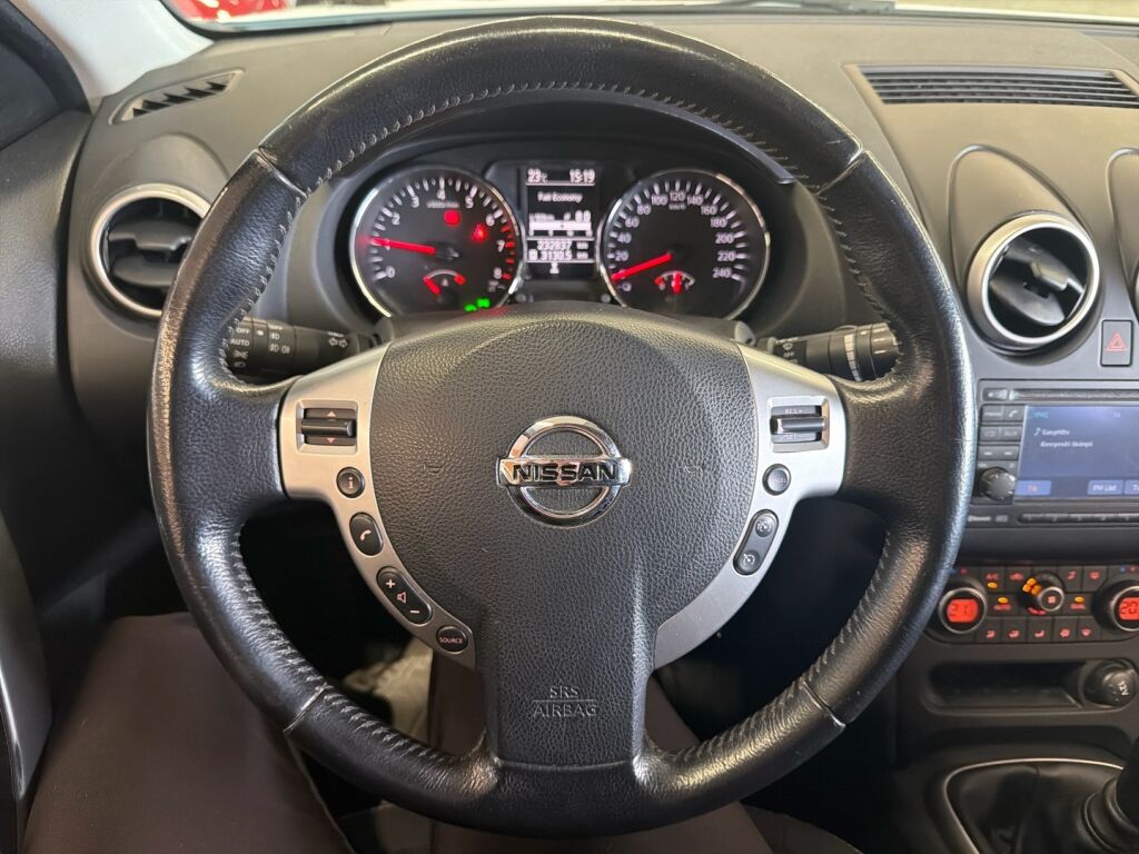 Nissan Qashqai 2011 Valkoinen