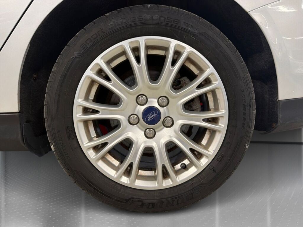 Ford Focus 2012 Harmaa