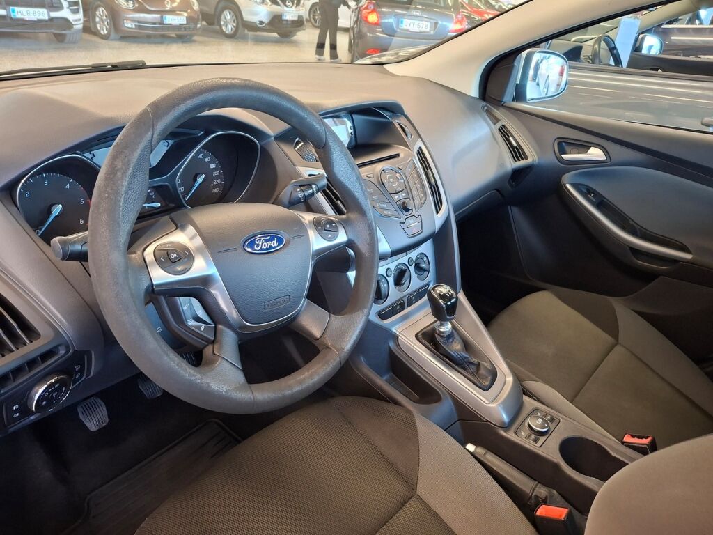 Ford Focus 2012 Harmaa