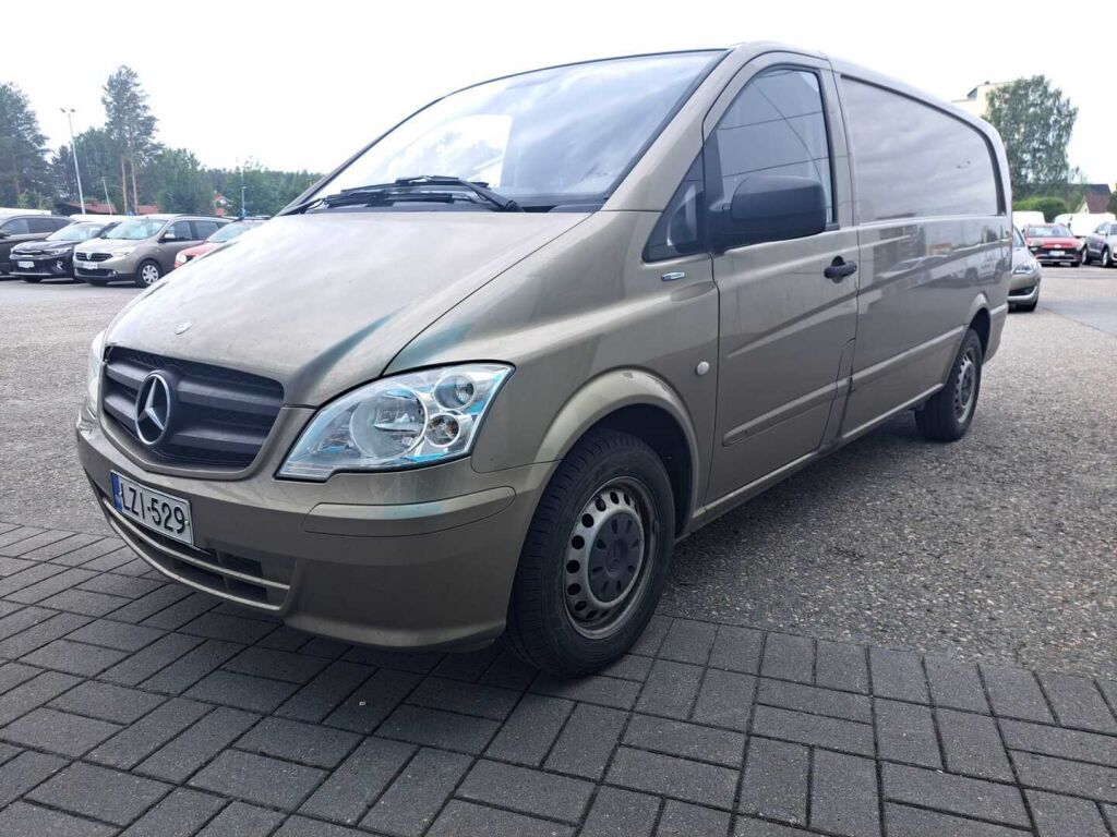 Mercedes-Benz Vito 2011 Ruskea (beige)