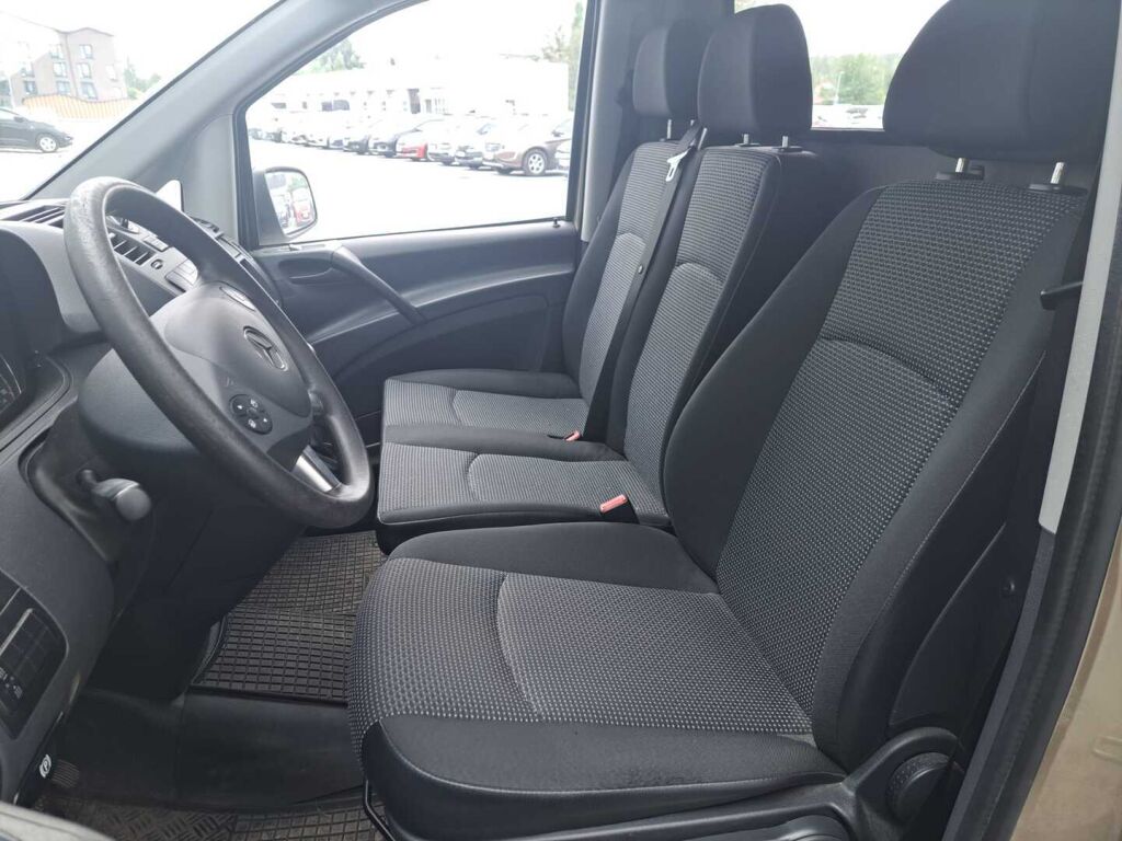 Mercedes-Benz Vito 2011 Ruskea (beige)