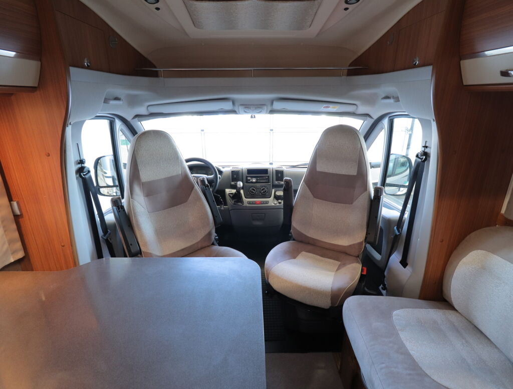 Adria CORAL S 670 SL 2011 Hopea
