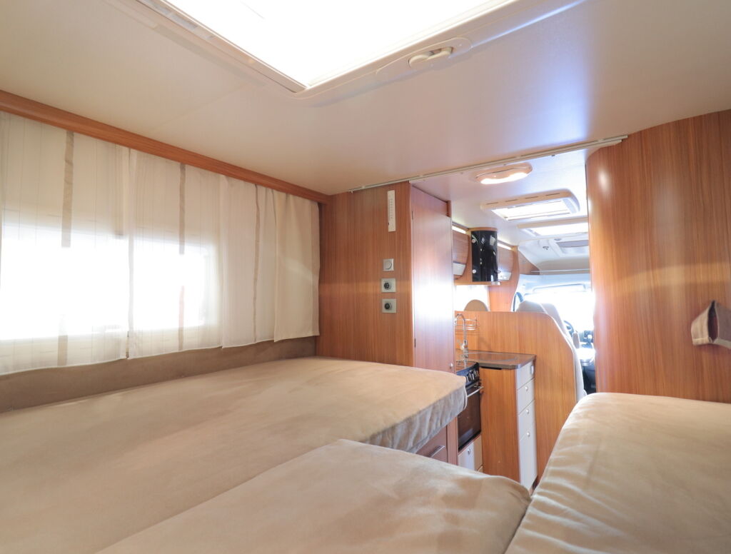 Adria CORAL S 670 SL 2011 Hopea