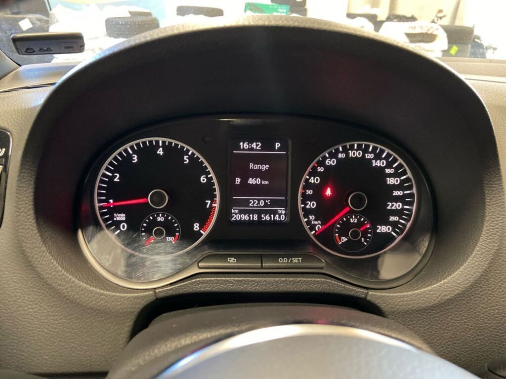 Volkswagen Polo 2011 MH%O 67