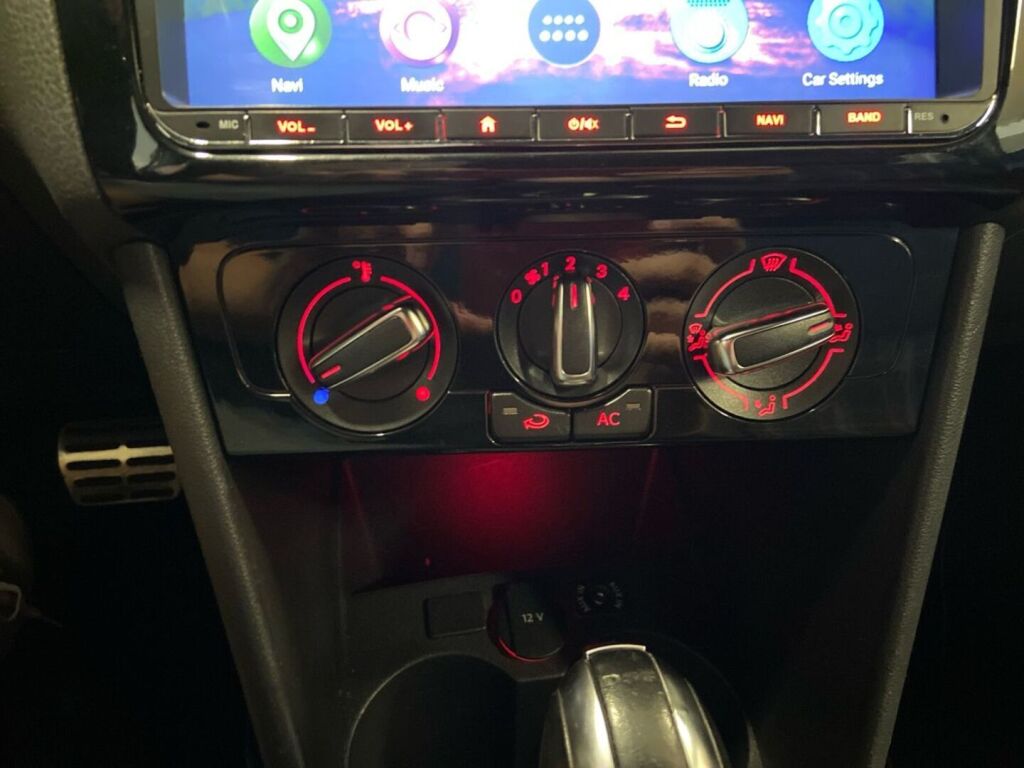 Volkswagen Polo 2011 MH%O 67