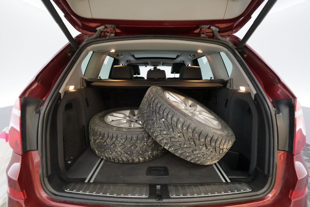 BMW X3 2011 Punainen