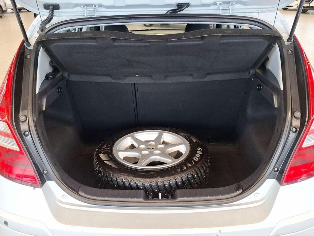 Hyundai i30 2012 Hopea