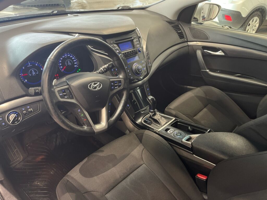 Hyundai i40 2012 Hopea