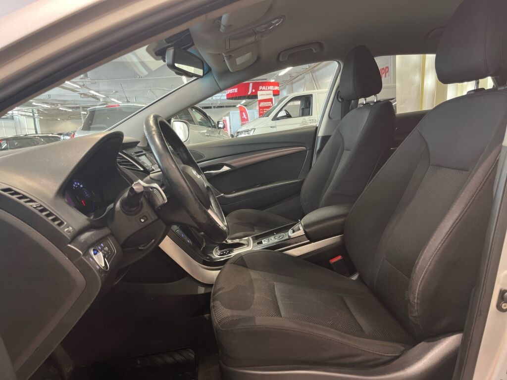 Hyundai i40 2012 Hopea