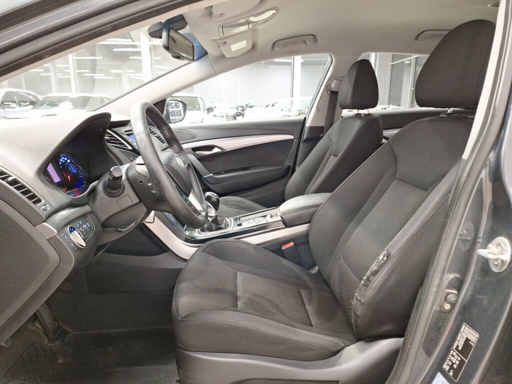 Hyundai i40 2012 Hopea