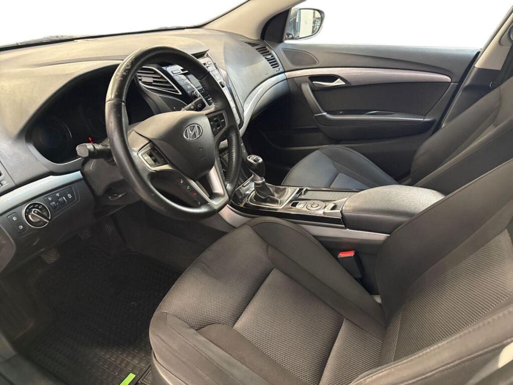 Hyundai i40 2012 Harmaa