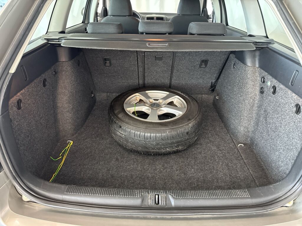 Skoda Octavia 2011 Ruskea (beige)