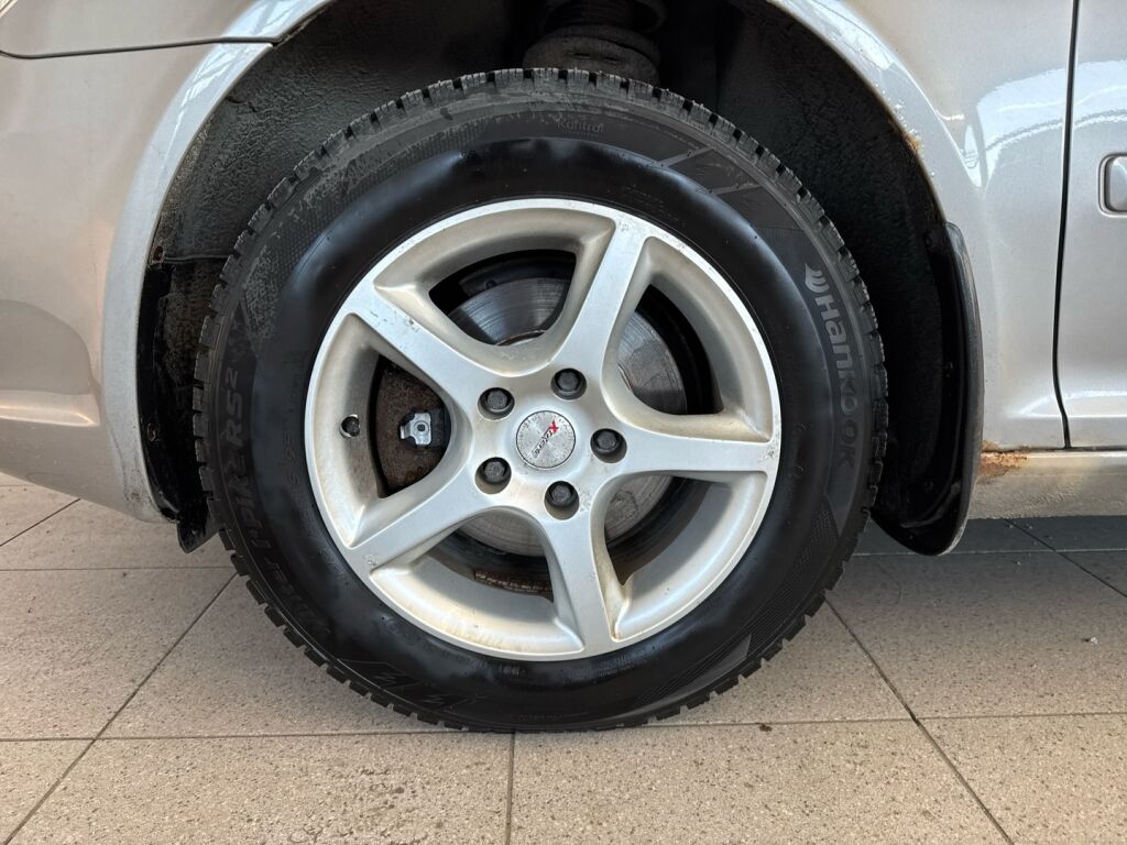 Skoda Octavia 2011 Ruskea (beige)