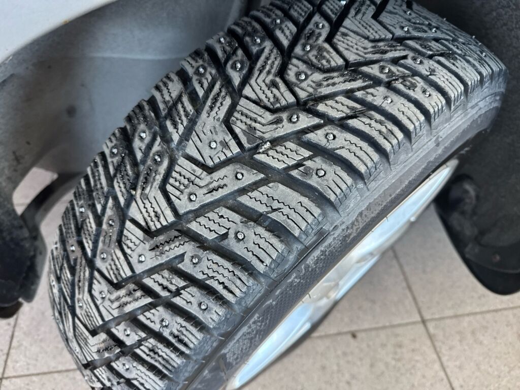 Skoda Octavia 2011 Ruskea (beige)