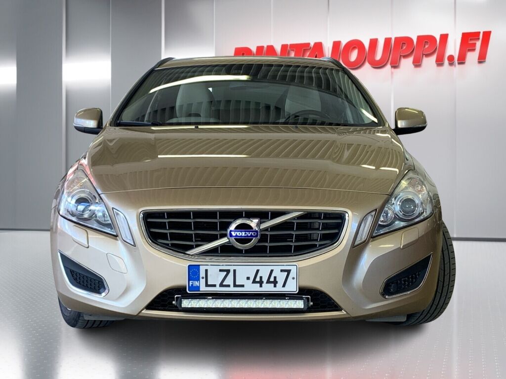 Volvo V60 2011 Ruskea (beige)