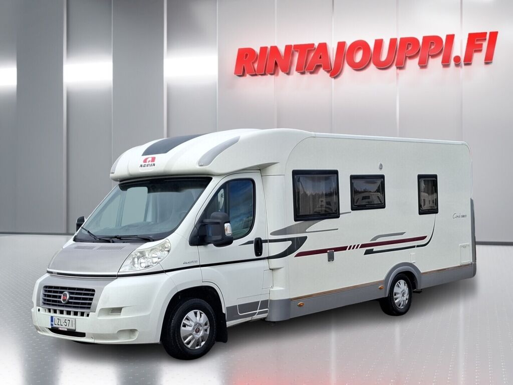 Adria Coral Plus 680 ST 2011 Valkoinen