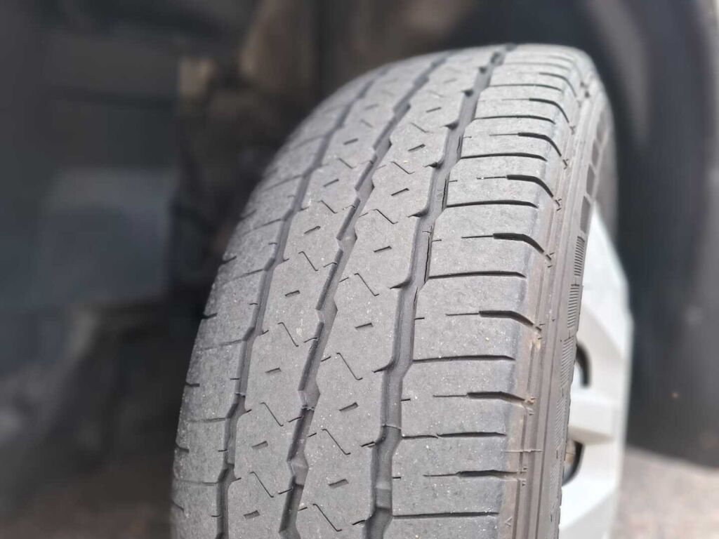 Adria Coral Plus 680 ST 2011 Valkoinen