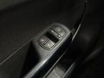 Opel Corsa 2011 Musta
