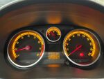 Opel Corsa 2011 Musta