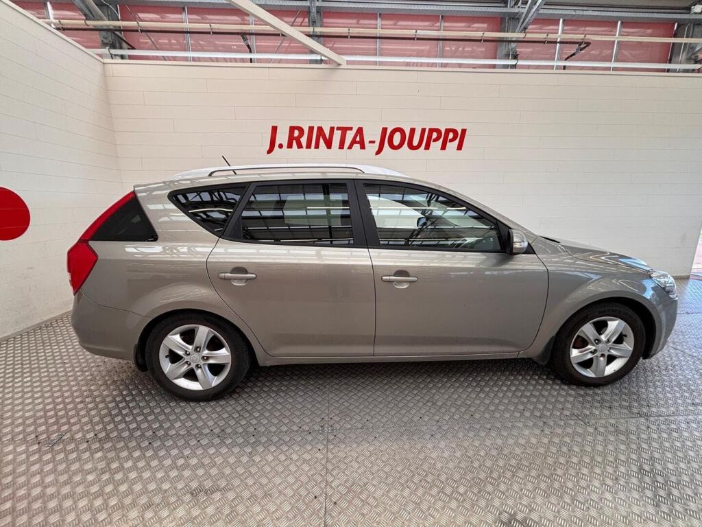 Kia Ceed 2011 Hopea