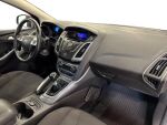Ford Focus 2011 Punainen