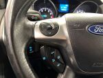 Ford Focus 2011 Punainen