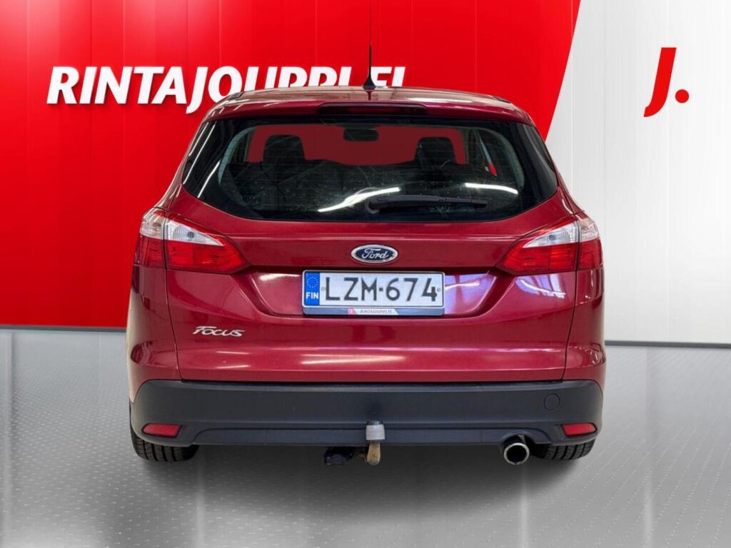 Ford Focus 2011 Punainen