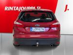 Ford Focus 2011 Punainen