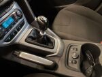 Ford Focus 2011 Punainen