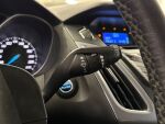 Ford Focus 2011 Punainen