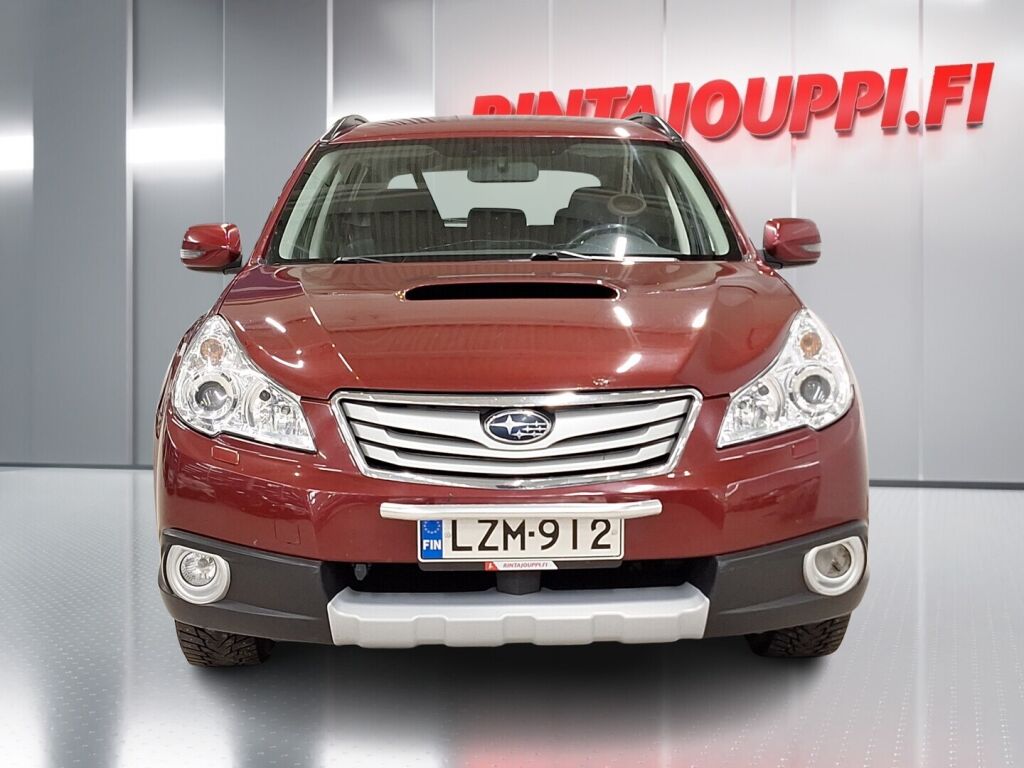 Subaru Outback 2011 Punainen