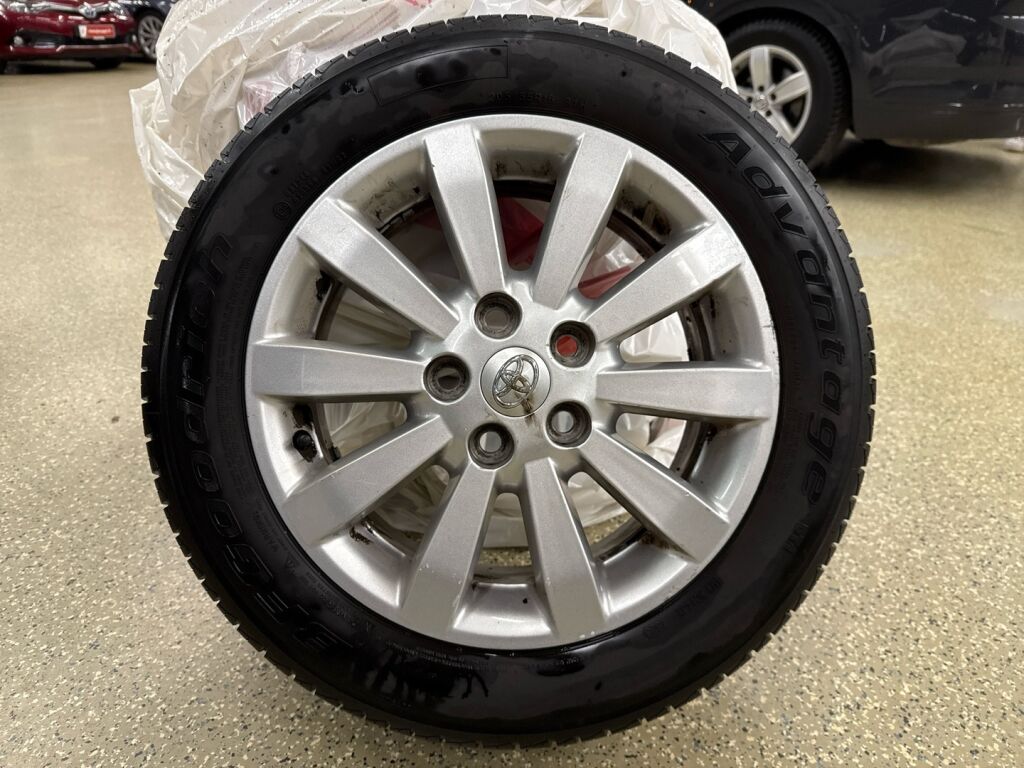 Toyota Auris 2011 Hopea