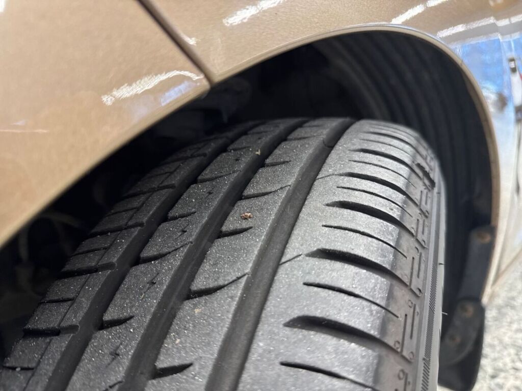 Kia Picanto 2012 Metallinhohto Ruskea (beige)