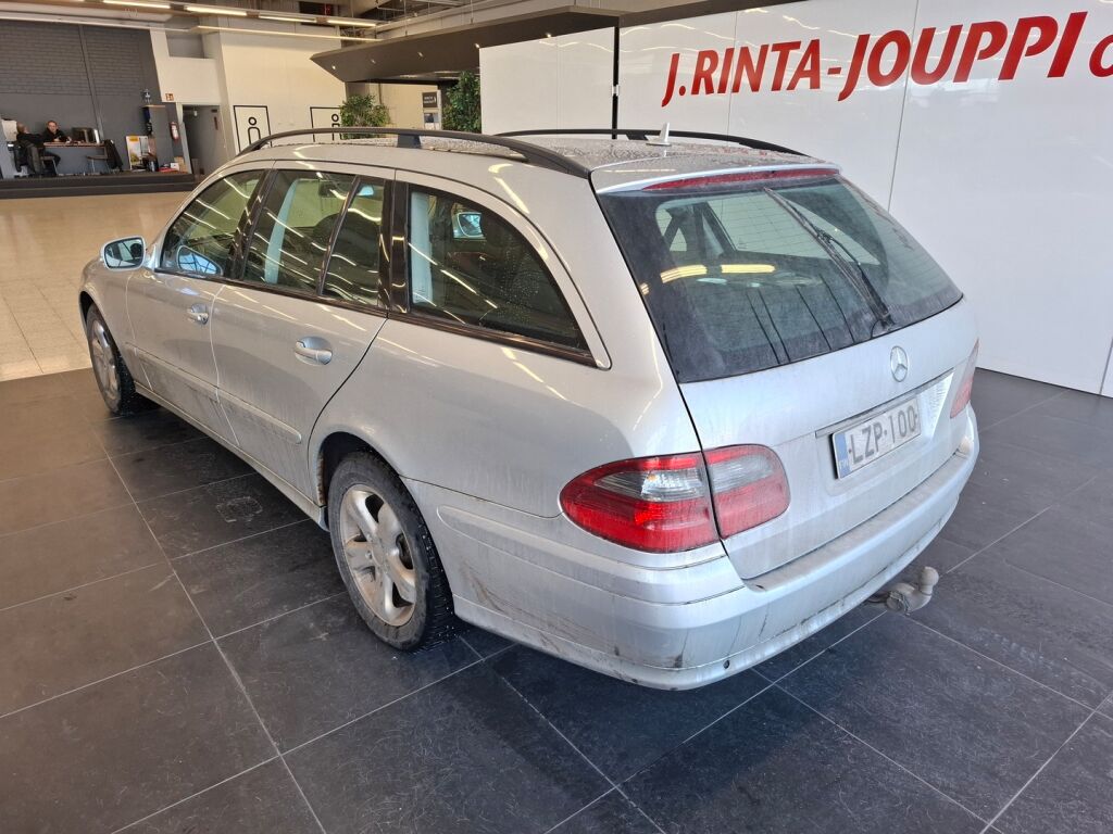 Mercedes-Benz E 2008 Harmaa