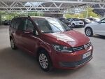 Volkswagen Touran 2011 Punainen