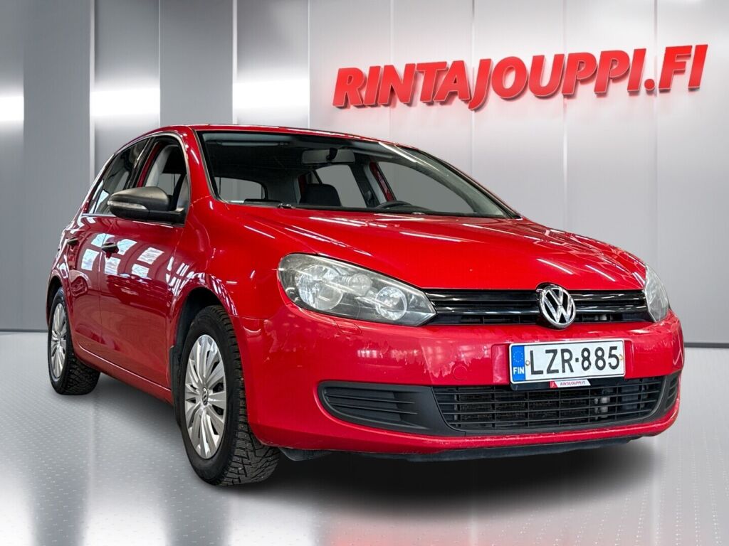 Volkswagen Golf 2011 Punainen