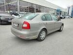 Skoda Octavia 2011 Ruskea (beige)