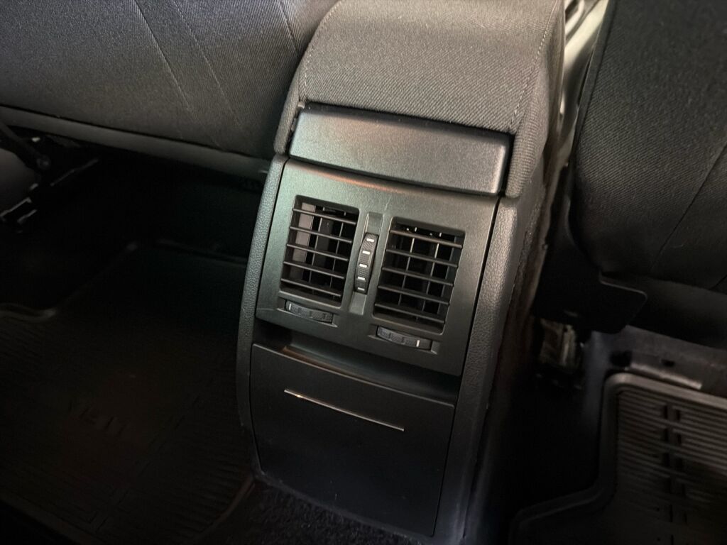 Skoda Yeti 2012 Musta