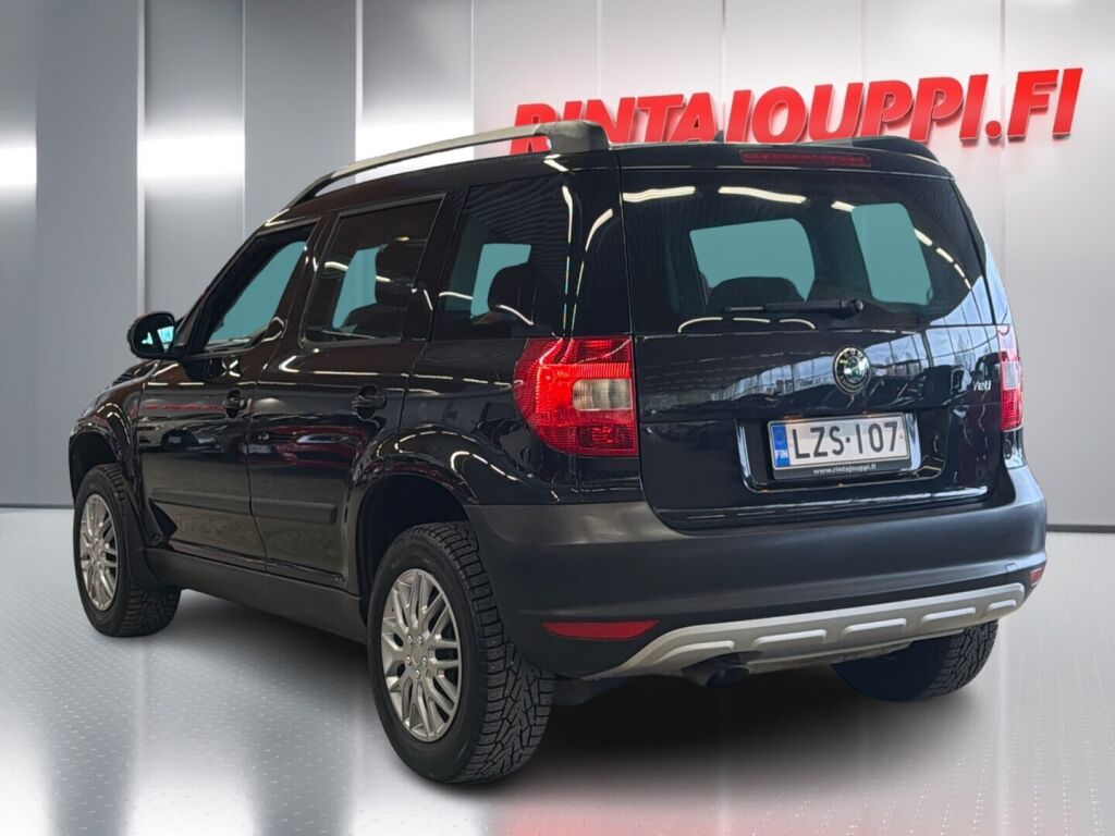 Skoda Yeti 2012 Musta