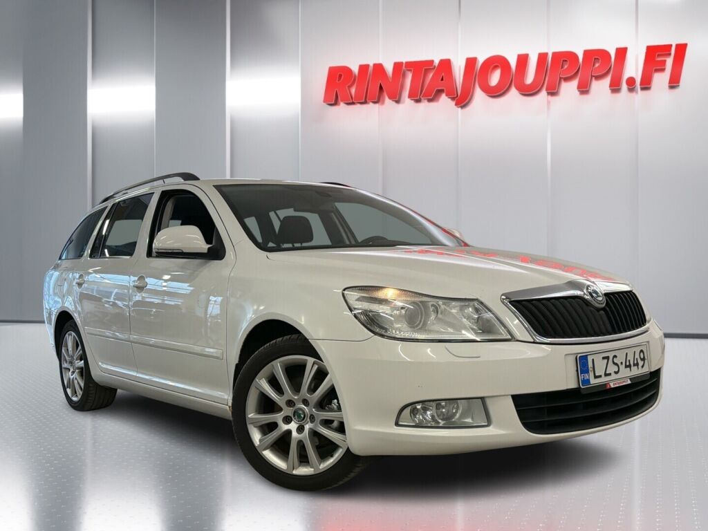 Skoda Octavia 2012 Valkoinen