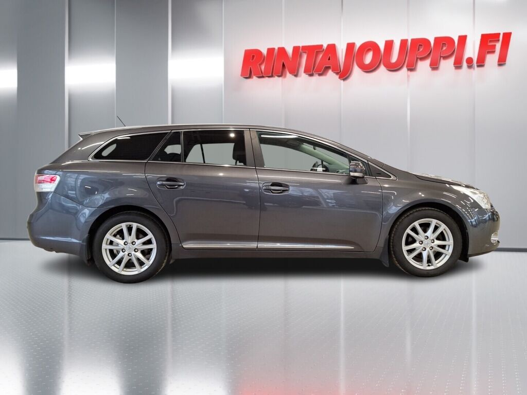 Toyota Avensis 2011 Harmaa