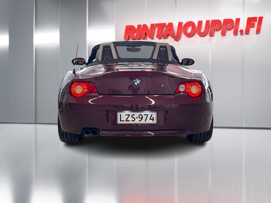 BMW Z4 2003 Punainen